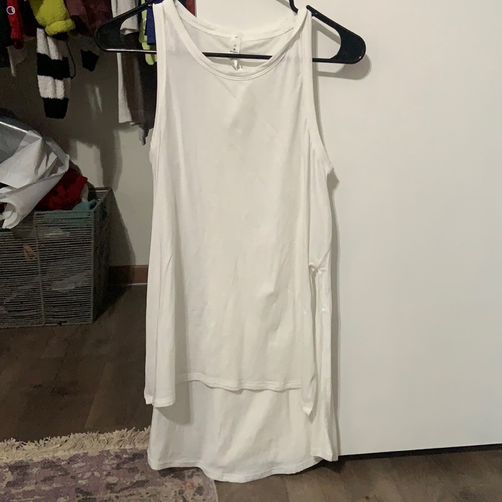 Lululemon High-Low tank